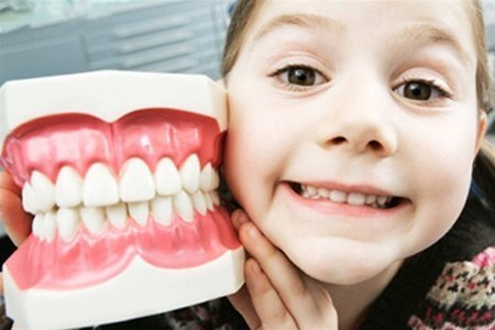 Как уберечь зубки семилетнего ребенка?